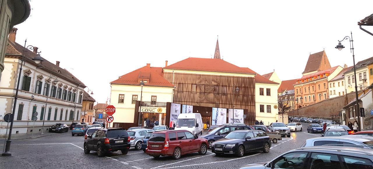 Conrad Haas Apartment Sibiu Buitenkant foto