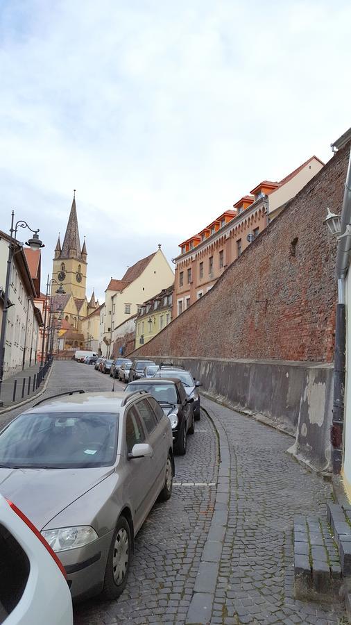 Conrad Haas Apartment Sibiu Buitenkant foto